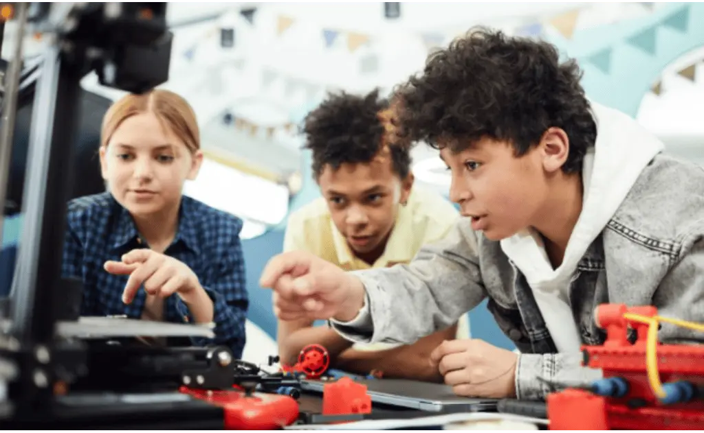 Integrating-Technology-in-Montessori